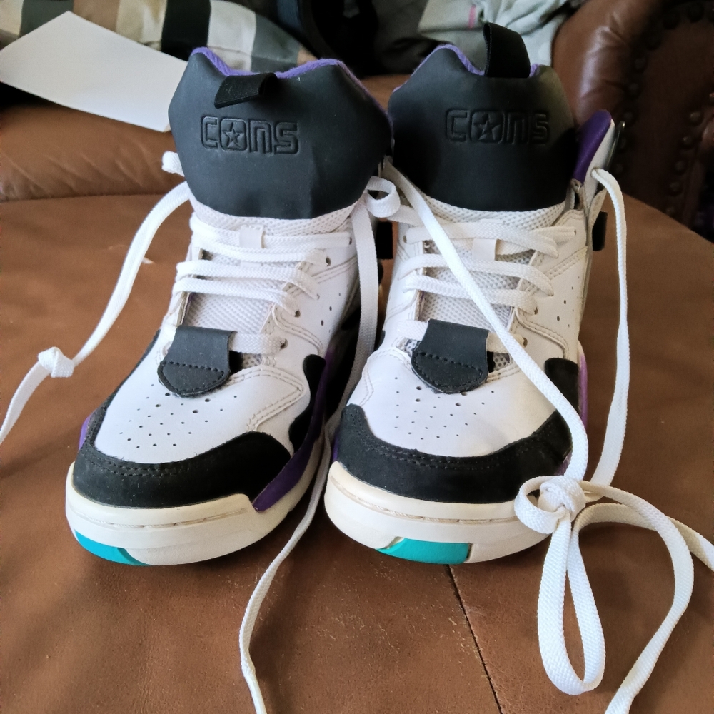 Vintage Sneakers, Converse Cons AREO Jams
